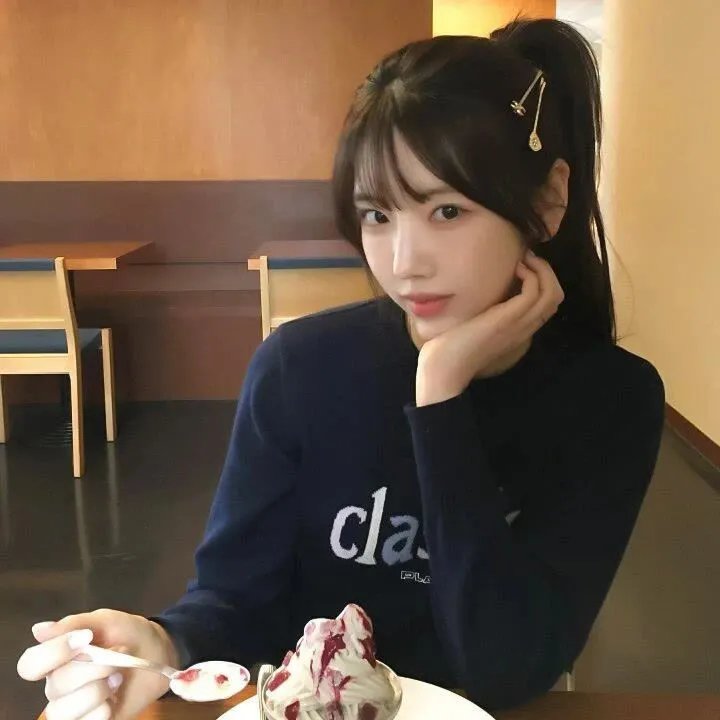 红色
